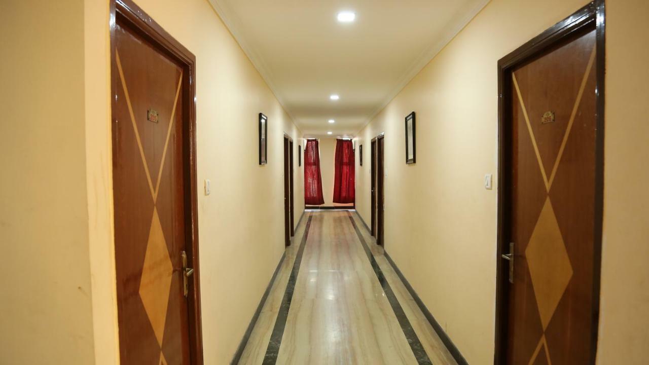 מלון ולורה Sriannamalaiyar Residency מראה חיצוני תמונה